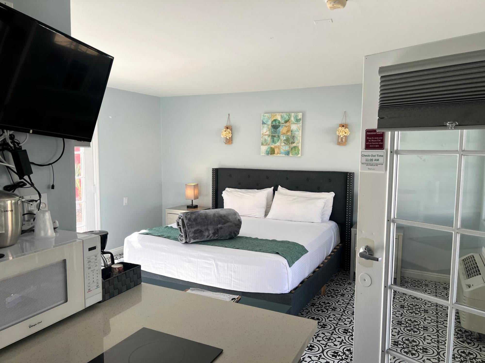 Exotic Dreams Resort Adults Only Palm Springs Exterior photo